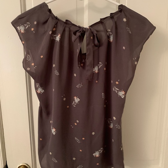 Lauren Conrad blouse - Picture 3 of 3